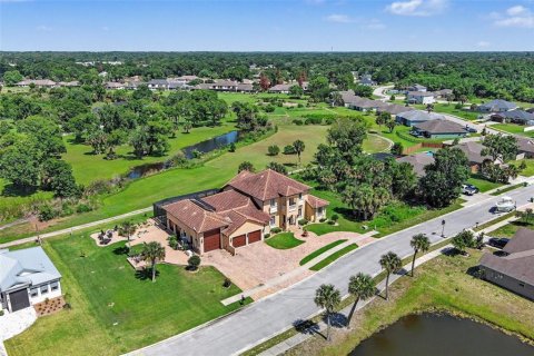 House in Titusville, Florida 3 bedrooms, 364.27 sq.m. № 2211032 - photo 9