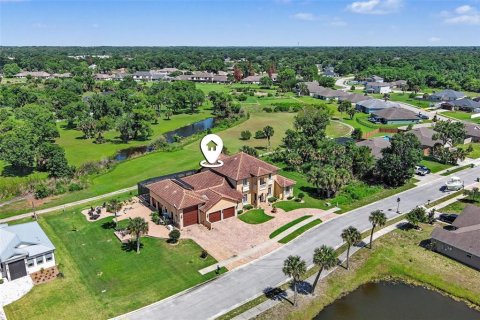 House in Titusville, Florida 3 bedrooms, 364.27 sq.m. № 2211032 - photo 7
