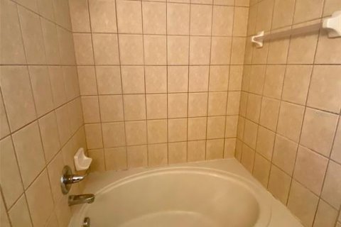 Adosado en alquiler en Sanford, Florida, 3 dormitorios, 111.76 m2 № 1908451 - foto 12