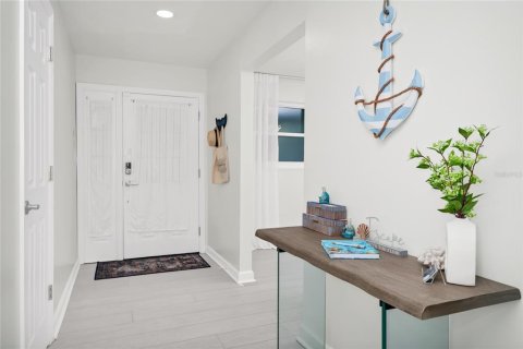 House in Cape Canaveral, Florida 3 bedrooms, 140.75 sq.m. № 2098406 - photo 5