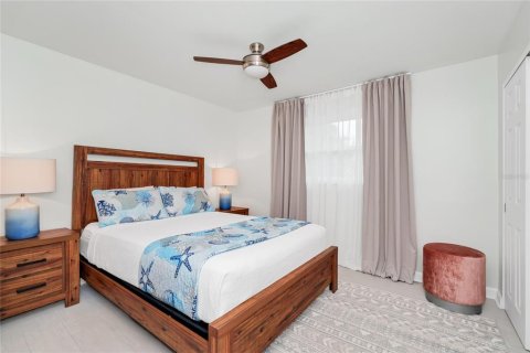 House in Cape Canaveral, Florida 3 bedrooms, 140.75 sq.m. № 2098406 - photo 24