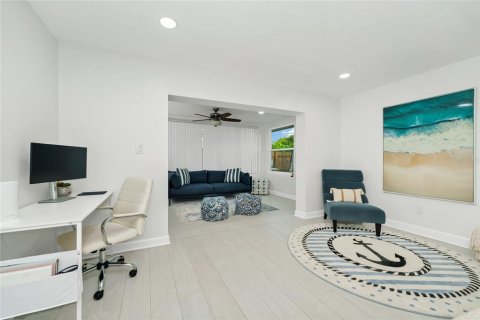 House in Cape Canaveral, Florida 3 bedrooms, 140.75 sq.m. № 2098406 - photo 20