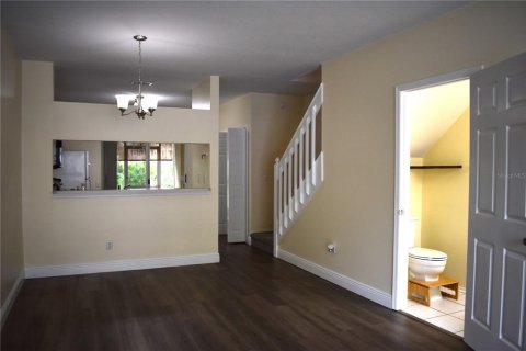 Touwnhouse à louer à Tampa, Floride: 2 chambres, 107.02 m2 № 2102749 - photo 4
