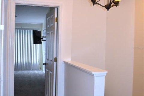 Touwnhouse à louer à Tampa, Floride: 2 chambres, 107.02 m2 № 2102749 - photo 15