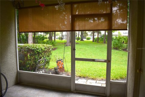 Touwnhouse à louer à Tampa, Floride: 2 chambres, 107.02 m2 № 2102749 - photo 8