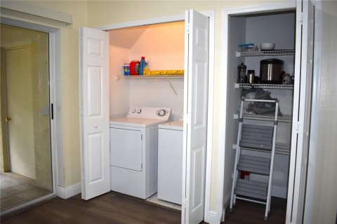 Touwnhouse à louer à Tampa, Floride: 2 chambres, 107.02 m2 № 2102749 - photo 7