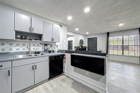 Condominio en alquiler en Land O' Lakes, Florida, 2 dormitorios, 74.32 m2 № 2111033 - foto 6