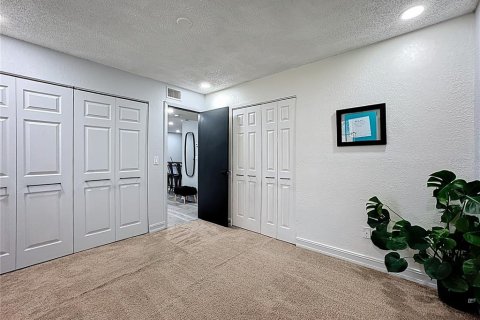Condominio en alquiler en Land O' Lakes, Florida, 2 dormitorios, 74.32 m2 № 2111033 - foto 18