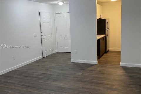 Condo in Pompano Beach, Florida, 2 bedrooms  № 1701261 - photo 13