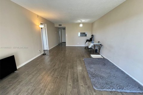 Снять в аренду кондоминиум в Холливуд, Флорида 1 спальня, 72м2, № 2028055 - фото 6