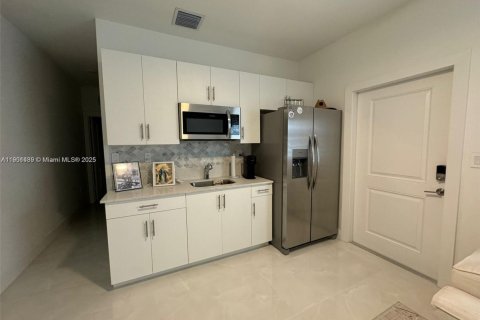 Villa ou maison à vendre à Homestead, Floride: 5 chambres, 276.29 m2 № 2081738 - photo 7