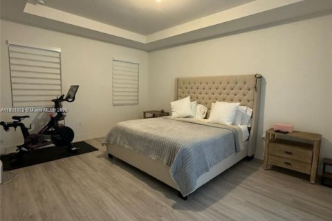 Villa ou maison à vendre à Homestead, Floride: 5 chambres, 276.29 m2 № 2081738 - photo 14