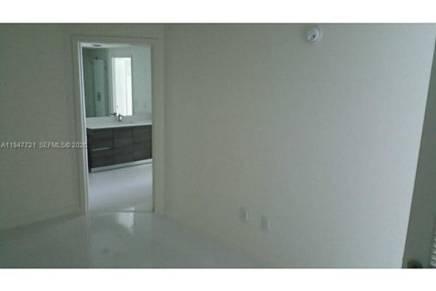 Снять в аренду кондоминиум в Майами, Флорида 2 спальни, 135.82м2, № 2003863 - фото 15