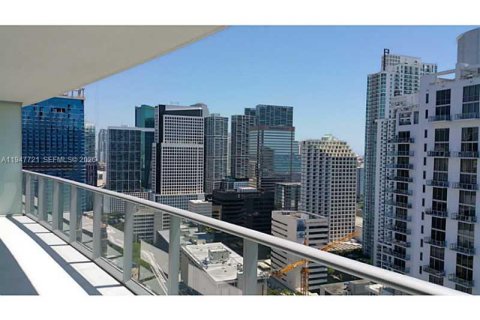 Снять в аренду кондоминиум в Майами, Флорида 2 спальни, 135.82м2, № 2003863 - фото 2