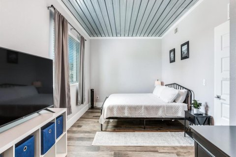 Touwnhouse à louer à Redington Shores, Floride: 4 chambres, 232.26 m2 № 2436786 - photo 28