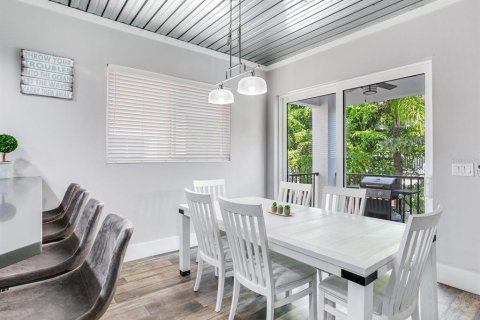 Touwnhouse à louer à Redington Shores, Floride: 4 chambres, 232.26 m2 № 2436786 - photo 24