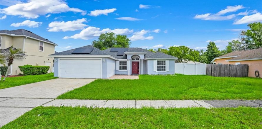 House in Orlando, Florida 3 bedrooms, 148.27 sq.m. № 2204963