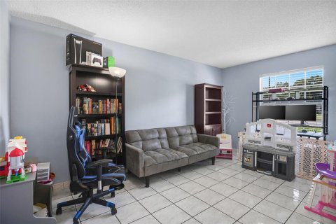 House in Orlando, Florida 3 bedrooms, 148.27 sq.m. № 2204963 - photo 16