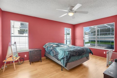 House in Orlando, Florida 3 bedrooms, 148.27 sq.m. № 2204963 - photo 21