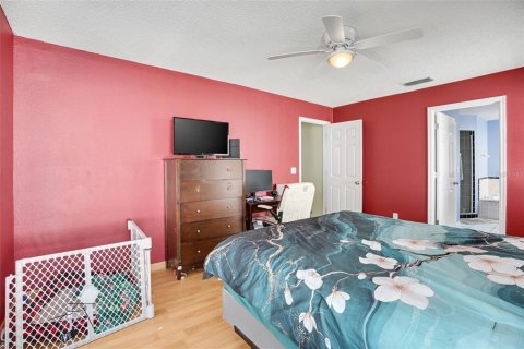 House in Orlando, Florida 3 bedrooms, 148.27 sq.m. № 2204963 - photo 22