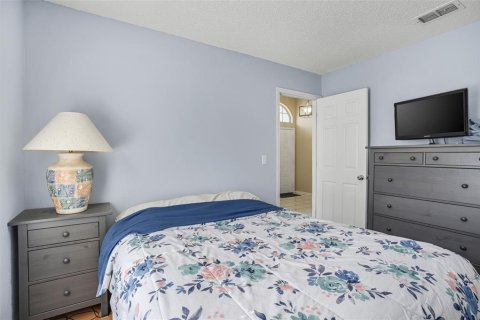 House in Orlando, Florida 3 bedrooms, 148.27 sq.m. № 2204963 - photo 15
