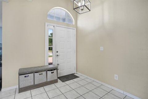 House in Orlando, Florida 3 bedrooms, 148.27 sq.m. № 2204963 - photo 6