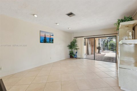 House in Cooper City, Florida 3 bedrooms, 165.92 sq.m. № 2041995 - photo 21