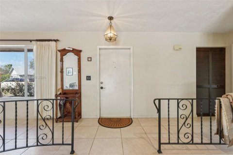 House in Cooper City, Florida 3 bedrooms, 165.92 sq.m. № 2041995 - photo 18