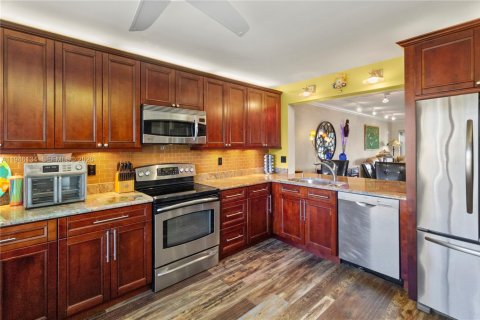 Copropriété à vendre à Boynton Beach, Floride: 2 chambres, 118.91 m2 № 2011021 - photo 3