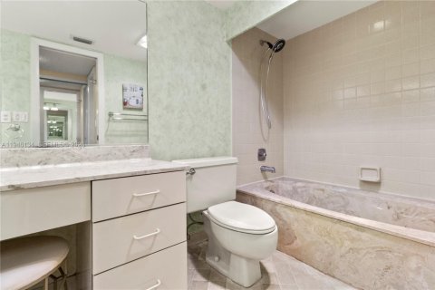 Copropriété à vendre à Boynton Beach, Floride: 2 chambres, 118.91 m2 № 2011021 - photo 27