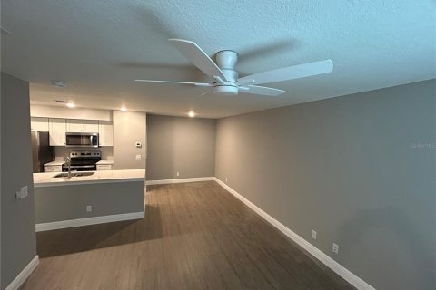 Appartement à louer à Kissimmee, Floride: 1 chambre, 61.32 m2 № 2148889 - photo 3