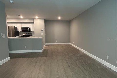 Appartement à louer à Kissimmee, Floride: 1 chambre, 61.32 m2 № 2148889 - photo 4