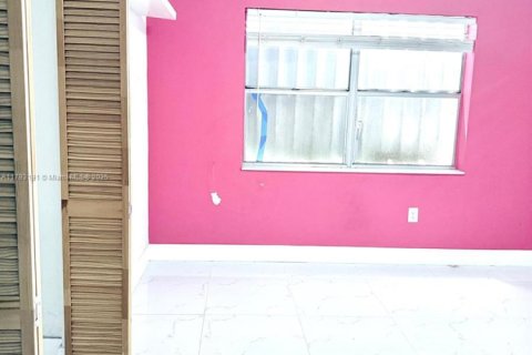 Copropriété à vendre à Miami, Floride: 2 chambres, 107.4 m2 № 1699796 - photo 30