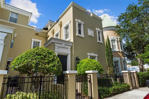 Adosado en venta en Tampa, Florida, 3 dormitorios, 161.56 m2 № 2221296 - foto 2