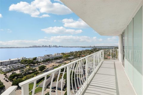 Copropriété à vendre à North Bay Village, Floride: 2 chambres, 98.57 m2 № 1967094 - photo 25