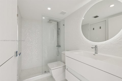 Copropriété à vendre à North Bay Village, Floride: 2 chambres, 98.57 m2 № 1967094 - photo 11