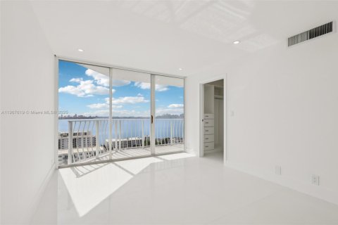 Copropriété à vendre à North Bay Village, Floride: 2 chambres, 98.57 m2 № 1967094 - photo 21