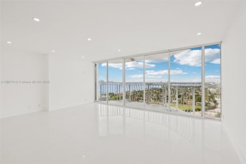 Copropriété à vendre à North Bay Village, Floride: 2 chambres, 98.57 m2 № 1967094 - photo 3