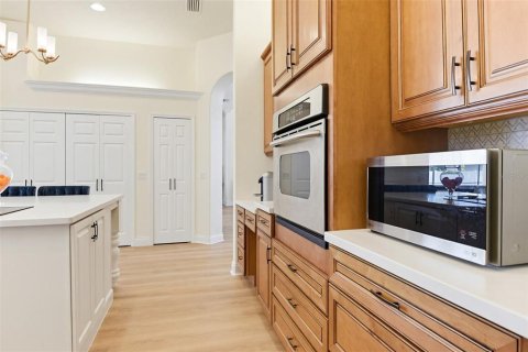 House in Palm Coast, Florida 3 bedrooms, 233 sq.m. № 2151767 - photo 18