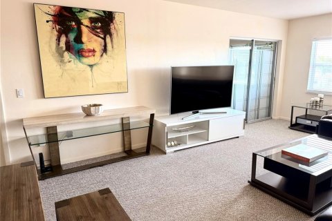Condo in Port Charlotte, Florida, 1 bedroom  № 2386174 - photo 8