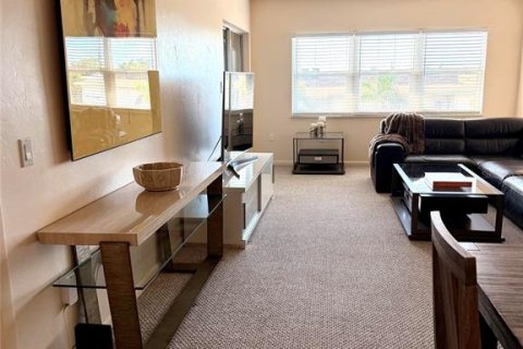 Condo in Port Charlotte, Florida, 1 bedroom  № 2386174 - photo 11