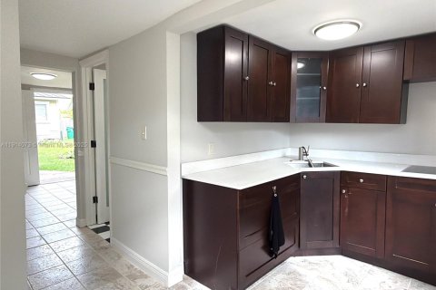 Appartement à louer à Miami, Floride: 1 chambre, 65.03 m2 № 1969596 - photo 4