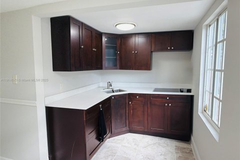 Appartement à louer à Miami, Floride: 1 chambre, 65.03 m2 № 1969596 - photo 7