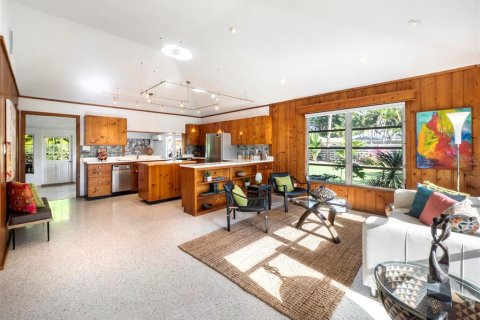 House in Longboat Key, Florida 3 bedrooms, 172.98 sq.m. № 1751201 - photo 26