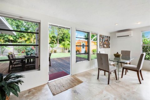 House in Longboat Key, Florida 3 bedrooms, 172.98 sq.m. № 1751201 - photo 5