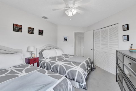 Villa ou maison à louer à Boca Raton, Floride: 3 chambres, 223.89 m2 № 1180211 - photo 1