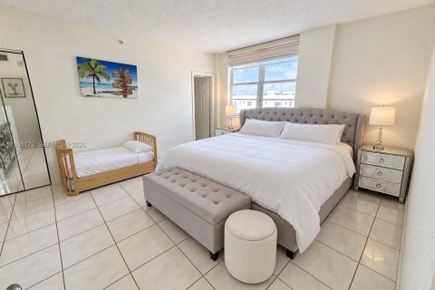 Copropriété à vendre à Miami Beach, Floride: 1 chambre, 83.61 m2 № 2412479 - photo 14
