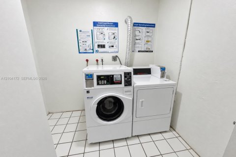 Copropriété à vendre à Miami Beach, Floride: 1 chambre, 83.61 m2 № 2412479 - photo 28