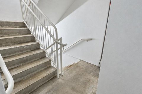 Copropriété à vendre à Miami Beach, Floride: 1 chambre, 83.61 m2 № 2412479 - photo 30