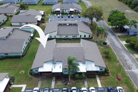 Condo in St. Lucie, Florida, 2 bedrooms  № 2083980 - photo 25